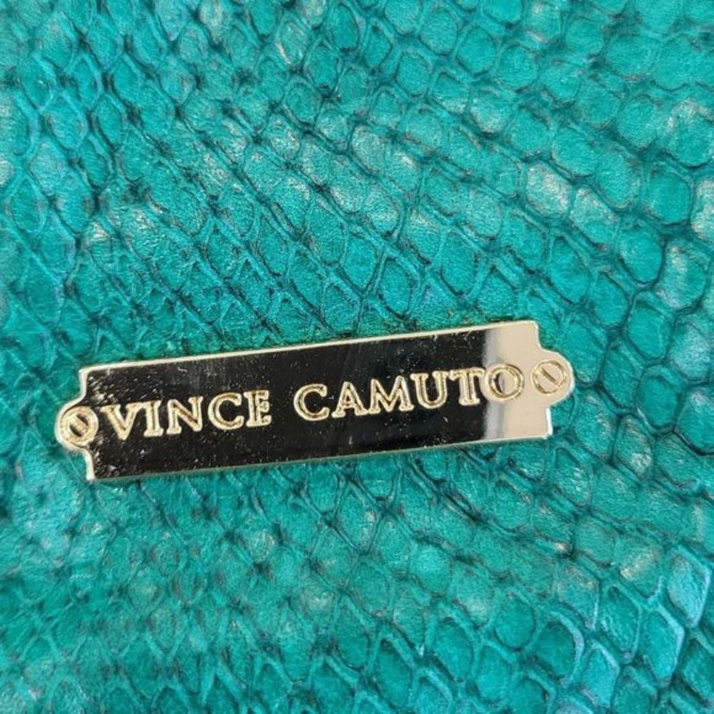VINCE‎ CAMUTO Green "Alexa" Shoulder Tote